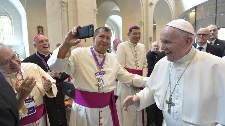 समुद्र व्यापार पर निर्भर देशों के चर्च बेचेंगे तेल-गैस कंपनियों में हिस्सेदारी