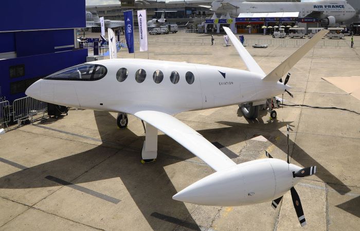 अब बैट्री चार्ज से उड़ेंगे हवाई जहाज़!