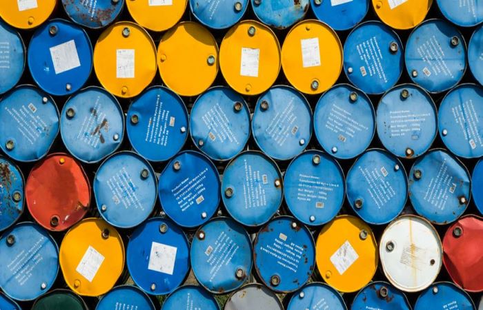 सालाना 6 फ़ीसद जीवाश्म ईंधन उत्पादन घटाना है, अगर दुनिया को बचाना है!