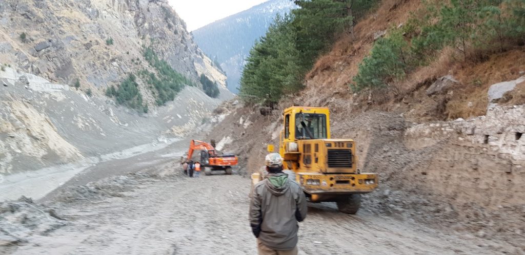 उत्तराखंड में अचानक बाढ़ ने उठाये जलवायु परिवर्तन के सवाल