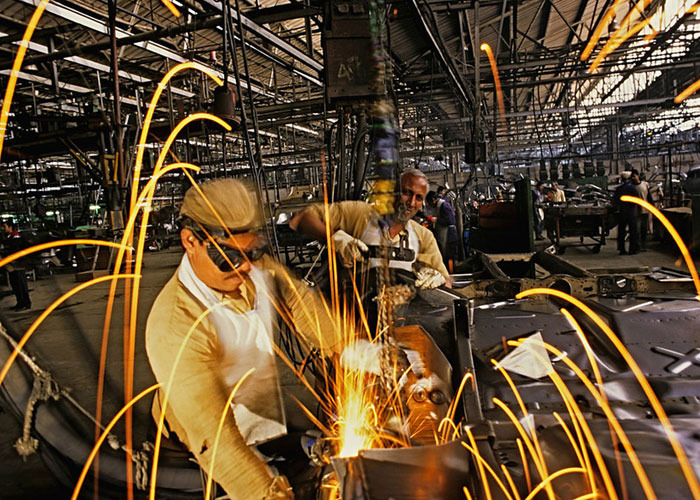 बढ़ते तापमान का सीधा असर भारत के औद्योगिक उत्पादन पर