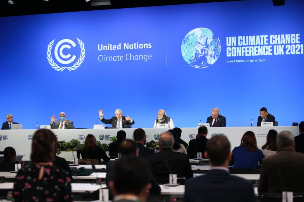 कॉप-26: ग्रीन ग्रिड की राह में खड़ी हैं ढेरों तकनीकी और राजनैतिक चुनौतियां