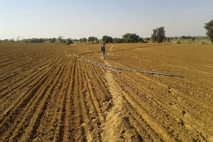 दक्षिण भारत में भारी बारिश लेकिन राजस्थान में तरसे किसान