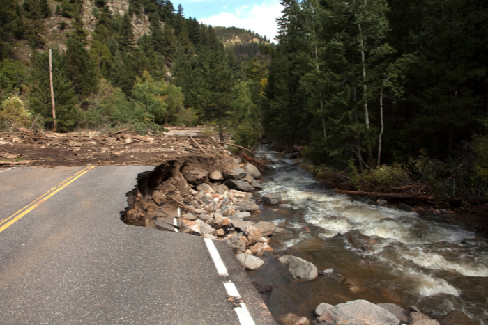 हिमालयी राज्यों में तबाही: हिमाचल, उत्तराखंड में बाढ़ और भूस्खलन जारी
