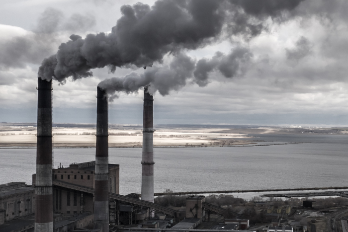 चीन ने कहा संभव नहीं है जीवाश्म ईंधन को फेजआउट करना