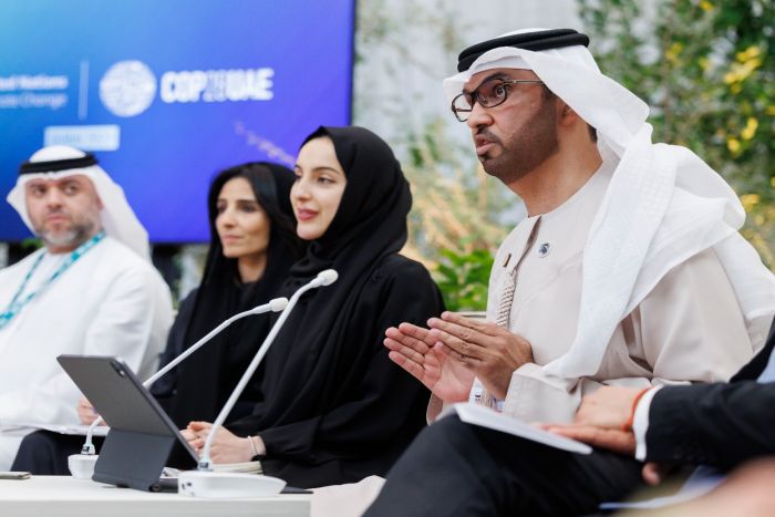 विवादों के साथ हुई दुबई क्लाइमेट वार्ता की शुरुआत