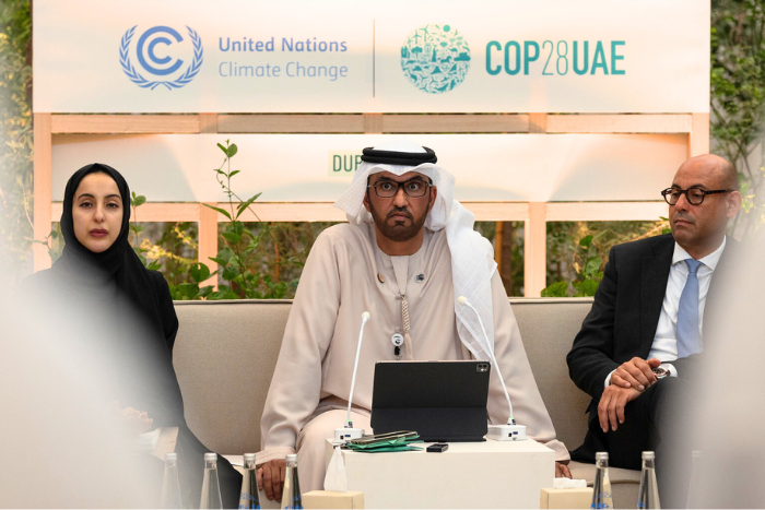 विवादों के बीच दुबई में शुरू हुई क्लाइमेट वार्ता