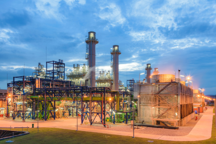 मई में गैस से चलने वाले बिजलीघरों से उत्पादन में हुआ  भारी उछाल