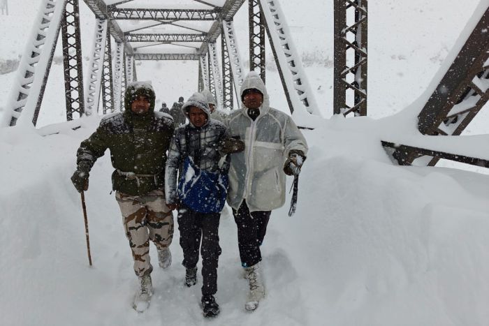 उत्तराखंड के चमोली में हिमस्खलन के बाद 25 मजदूर लापता