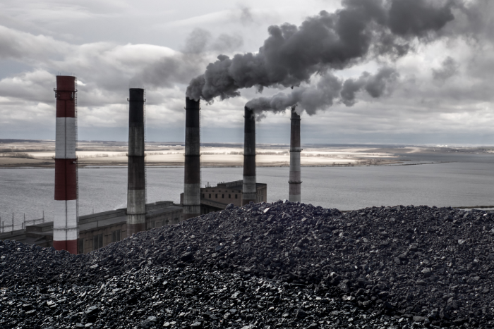 बीते साल नए कोयला बिजलीघरों में एक तिहाई भारत के