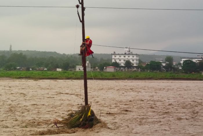 उत्तराखंड में बारिश का कहर, 15 जानें गईं; हिमाचल में अबतक 400 से अधिक की मौत