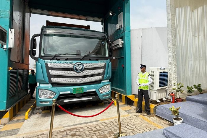 भारत ने लॉन्च किया पहला ई-ट्रक स्वैपेबल बैटरी के साथ