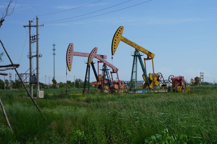 कच्चे तेल भंडार बढ़ाने के लिए चीन ने तेल रिज़र्व निर्माण तेज़ किया